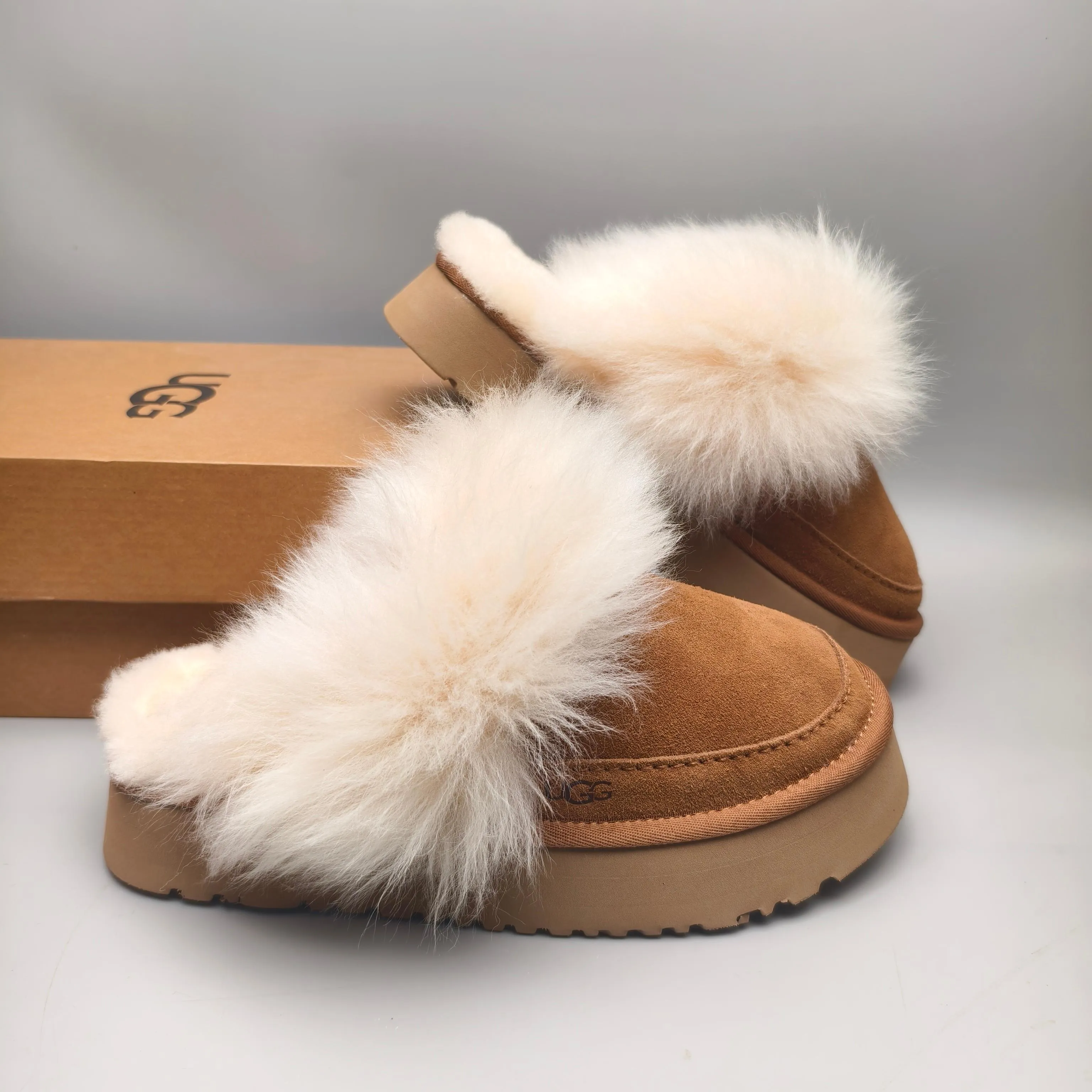 💰520 UGG sheepskin all-in-one snow boots 3930 fur-cuffed slip-ons color: sand, light blue, maroon Size: 35-41